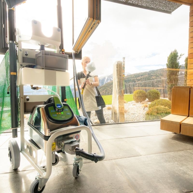 starproduct_thermostar_gewerbe_hotellerie_fenster-lobby-eingangsbereich